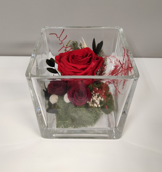 Comprar Flor preservada. Rosa preservada en cristal de EL TEJAR JARDINERÍA  Y DECORACIÓN en El Oasis de Castilla